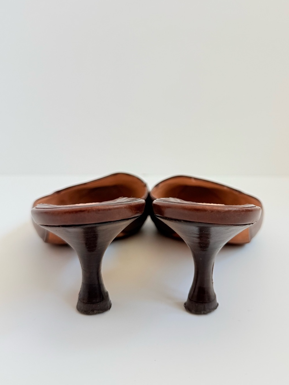 Vintage Manolo Blahnik Brown Croc Embossed Leather Mule Kitten Heels EU 38.5 - Picture 4 of 7